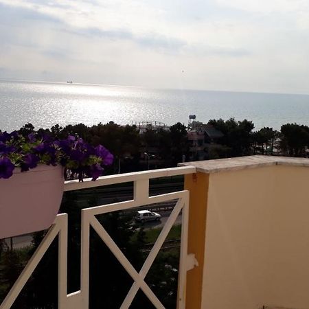 Hotel Blendi Durrës Exteriör bild