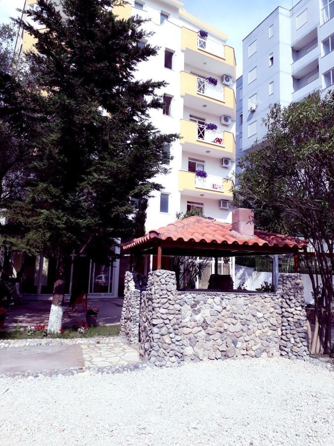 Hotel Blendi Durrës Exteriör bild