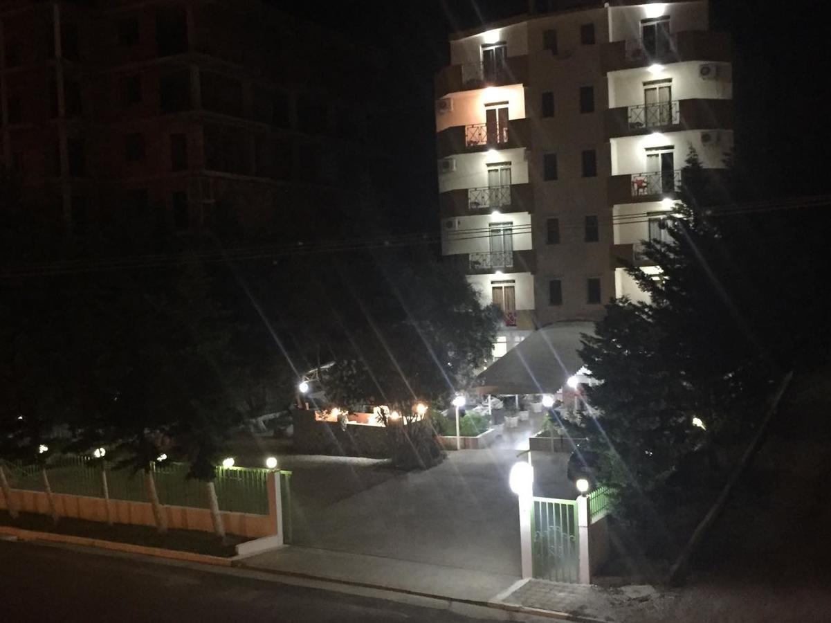 Hotel Blendi Durrës Exteriör bild