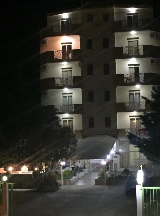 Hotel Blendi Durrës Exteriör bild